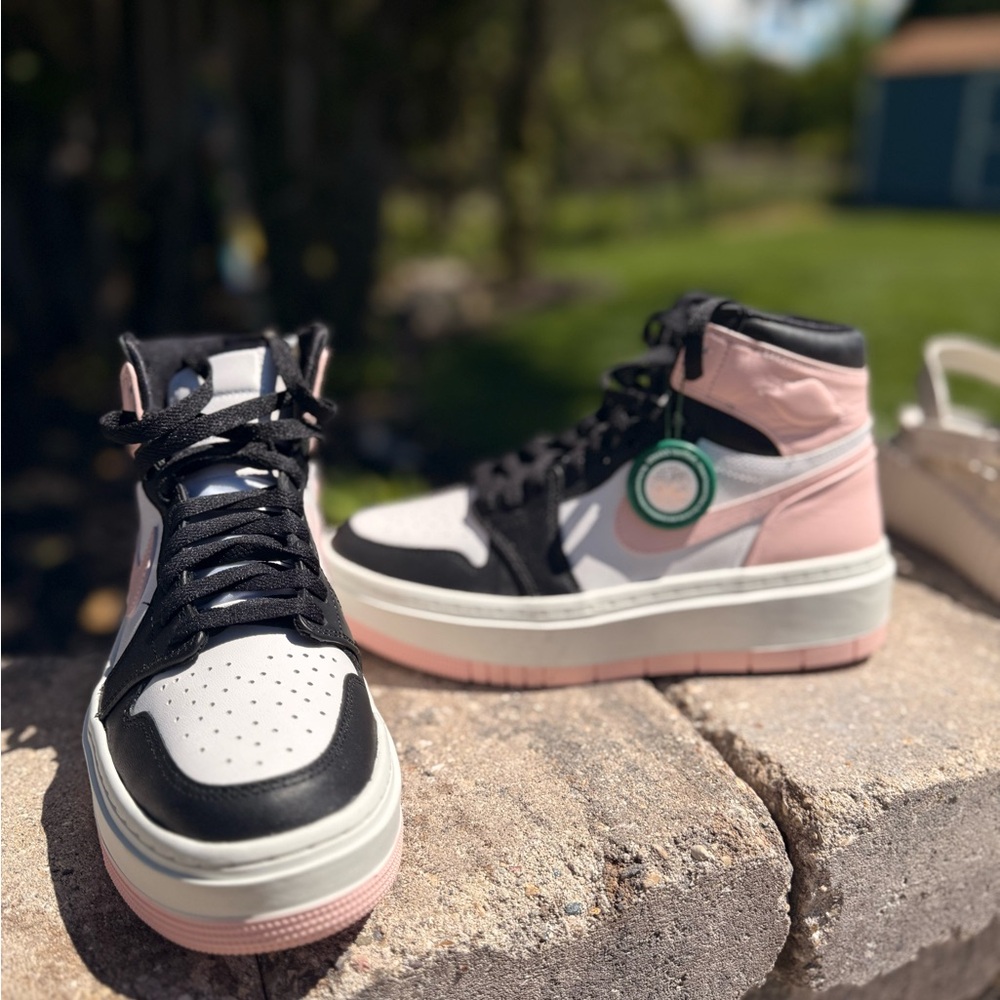 Nike Air Jordan 1 Elevate High Women's 8.5 white black pink - Picture 2 of 5